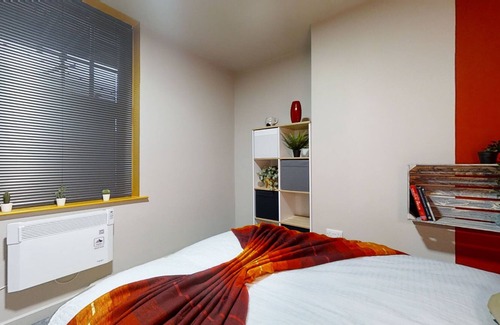 Worksop House | Red Room with city view