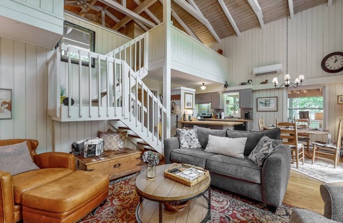 Mirror Lake House | Red Rooster Cottage - Cozy home with Fenced Yard, Screened Porch, and 2 Firepits