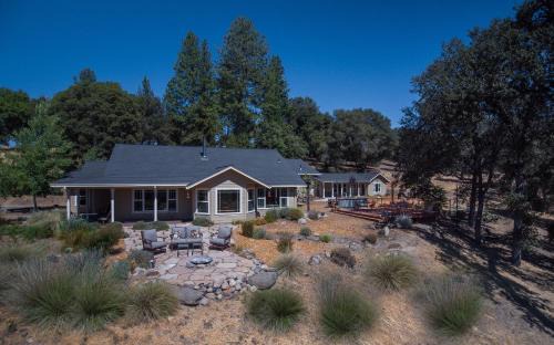 Groveland Bed & Breakfast | Red Tail Ranch