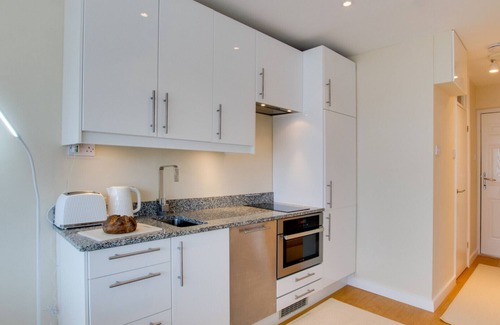 Bishopston Apartment | Redcliffe Apartments P