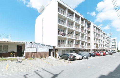 Moonwalk Hotel | RedDoorz at Kassel Residences Parañaque