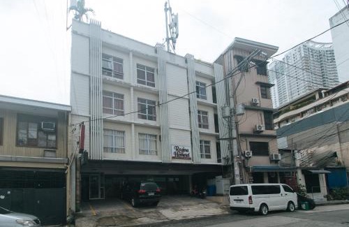 Pio del Pilar Hotel | RedDoorz at Regina Hometel J Victor