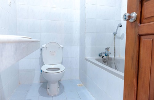 Jambi Hotel | RedDoorz @ Cempaka Putih Jambi