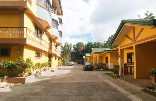 San Nicolas Hotel | RedDoorz @ Farm Side Hotel Laoag City