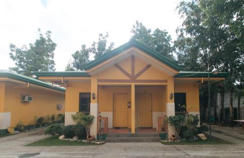 San Nicolas Hotel | RedDoorz @ Farm Side Hotel Laoag City