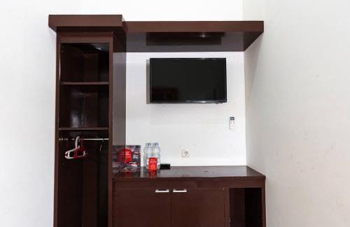 Panakkukang Hotel | RedDoorz @ Hertasning Area 2