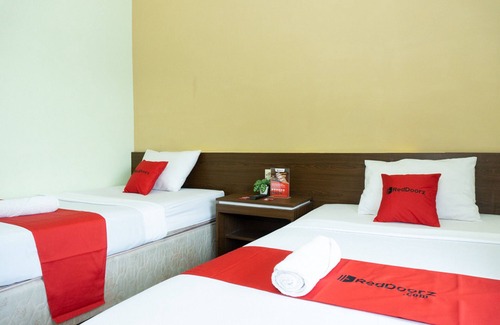Madiun House | RedDoorz near Alun Alun Madiun