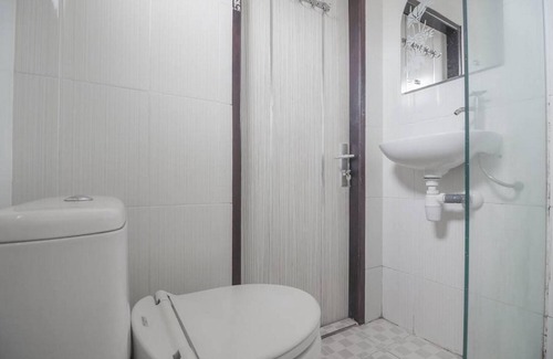 Balikpapan Hotel | RedDoorz near E Walk Mall Balikpapan