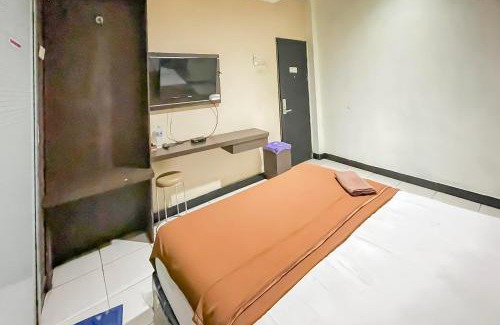 Banjarmasin Hotel | RedDoorz near Taman Kamboja Banjarmasin