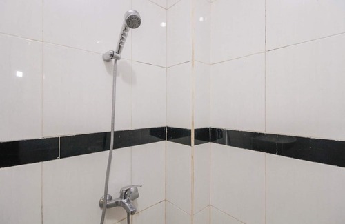 Samarinda Hotel | RedDoorz near Taman Samarendah