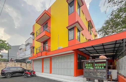 Bandung Hotel | RedDoorz near Tegalega Park 2