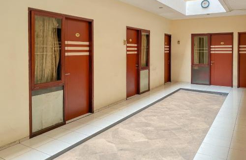 Bandung Hotel | RedDoorz near Tegalega Park 2