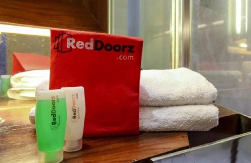 Palangkaraya Hotel | RedDoorz near Universitas Palangkaraya