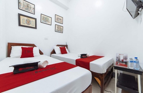 Jaro House | RedDoorz @ Plaza Jaro Iloilo
