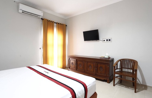 Depok House | RedDoorz Plus near Adisucipto Airport 2