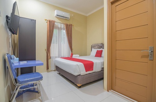 Banjarbaru House | RedDoorz Plus near Syamsudin Noor Airport 3