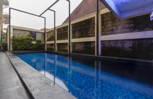 Ragunan House | RedDoorz Premium @ Ampera Raya 2