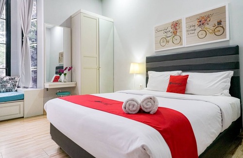 Pondok Indah Hotel | RedDoorz Premium near RS Pondok Indah