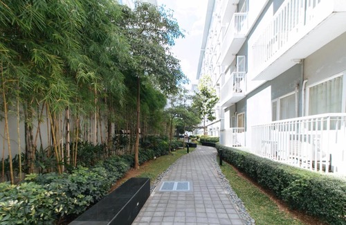 Novaliches Hotel | RedDoorz Premium @ SMDC Fairview 2