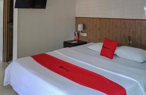 Sorong Hotel | RedDoorz @ Sorong City Center
