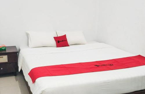 Batam Hotel | RedDoorz Syariah at Sayang Ibu Village Nongsa Batam