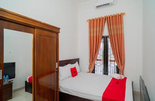 Palangkaraya Hotel | RedDoorz Syariah @ Jalan Tingang Palangkaraya