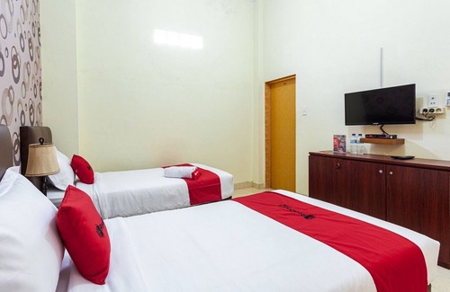 Medan House | RedDoorz Syariah @ Jalan Letda Sujono Tembung
