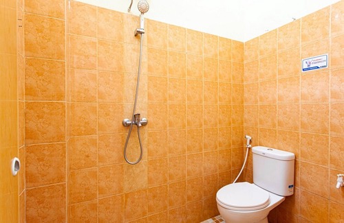 Medan House | RedDoorz Syariah @ Jalan Letda Sujono Tembung