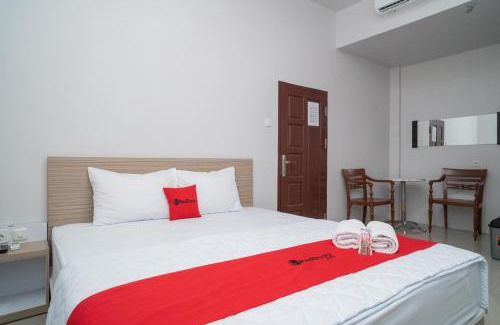 Banjarmasin Hotel | RedDoorz Syariah near Jalan Ahmad Yani Banjarmasin 3