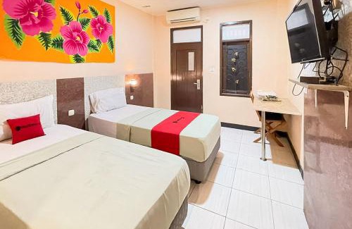 Serang Hotel | RedDoorz Syariah near Mall Of Serang