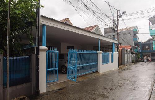 Bekasi Hotel | RedDoorz Syariah @ Sakura Hotel Jatiwaringin