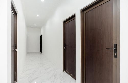 Bekasi Hotel | RedDoorz Syariah @ Sakura Hotel Jatiwaringin
