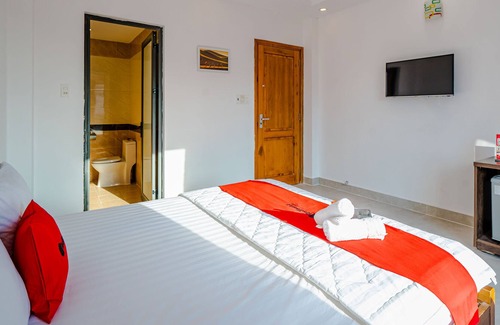 Go Vap Hotel | RedDoorz The Sun Hotel near Duong Quang Ham Street