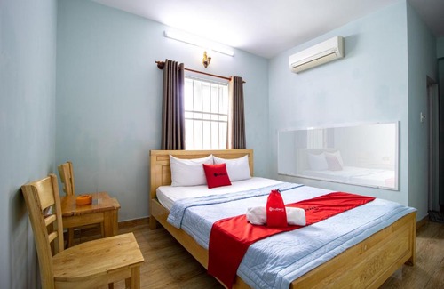 District 9 Hotel | RedDoorz Thien An Hotel Man Thien