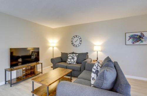 Sunset Reef Apartment | Redington Shores Condo - Walk to the Beach!