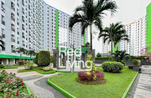 South Tangerang Apartment | RedLiving Apartemen Green Lake View Ciputat - Aurora Rooms