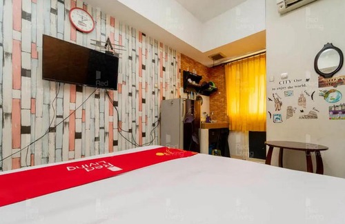 Ciputat Hotel | RedLiving Apartemen Green Lake View Ciputat - Pelangi Rooms 3 Tower E