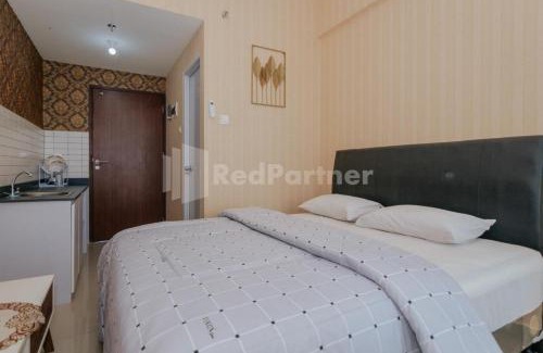 Bekasi Hotel | RedLiving Apartemen Sayana - Family Group Property Tower Cha