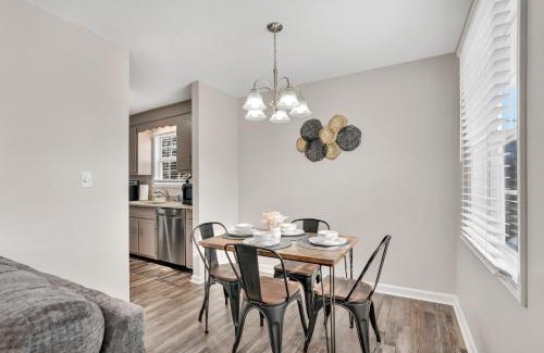 Clarksville House | Redranch-300mbps Wifi-workspace