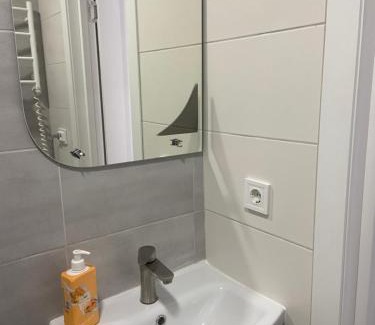 Petrovskoye Apartment | Redroom