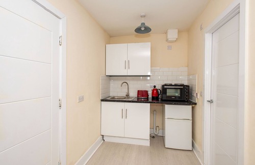 London Borough of Bromley Apartment | *REDUCED* *REFURBISHED* Studio (2) 25 mins to London Bridge