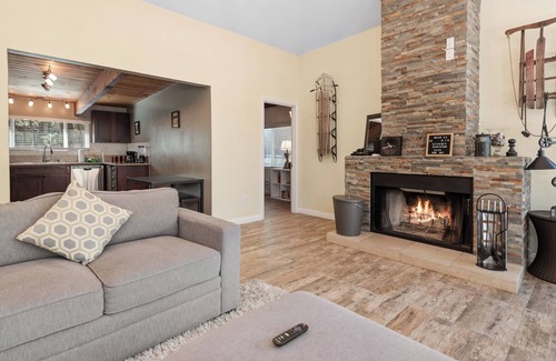Big Bear Cabin | Redwood Elegance