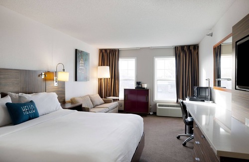 Redwood Falls Hotel | Redwood Lodge