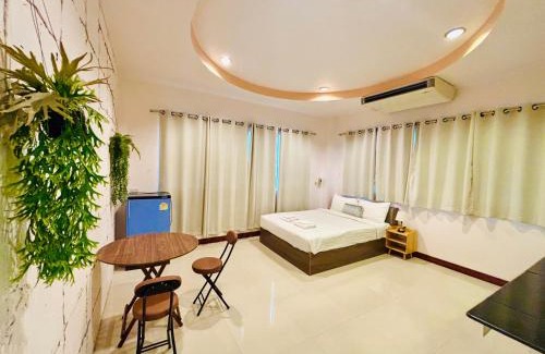 Samre Hotel | Ree- Riverside hotel