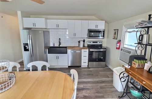 Goshen House | Reed's Beach - Bay Front Duplex - Both Units - Perfect for Multiple Families