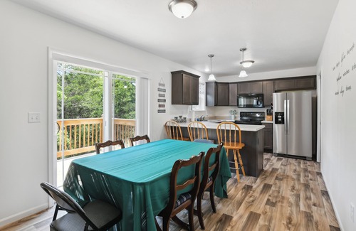 Kimberling City House | Reeds Spring Home: 4 Mi to Table Rock Lake!