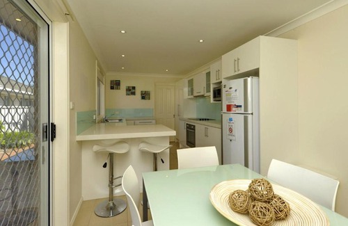 Fingal Bay House | Reef Close 1 2