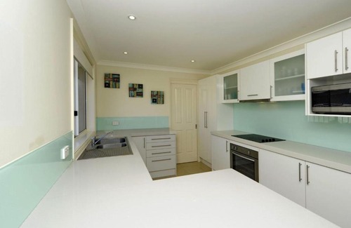 Fingal Bay House | Reef Close 1 2