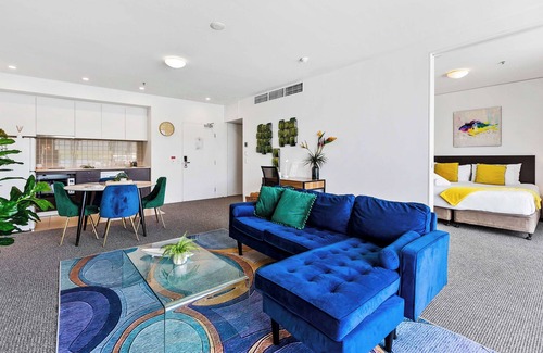 Cairns Central Business District Apartment | Reef@Harbour Lights, Pool,Sauna & Gym