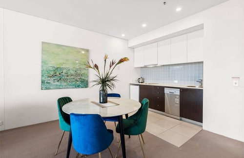 Cairns Central Business District Apartment | Reef - Waterfront City Pool Sauna Gym